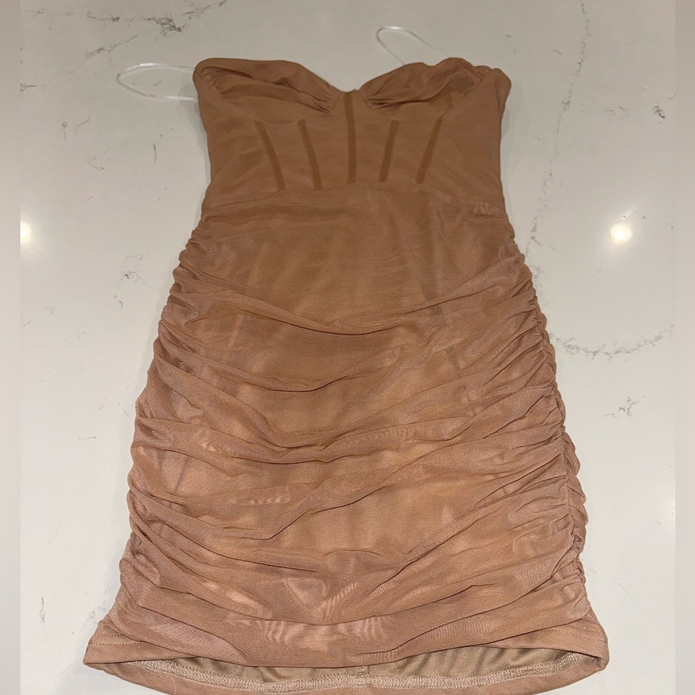Princess Polly strapless mini dress - Picture 2 of 5